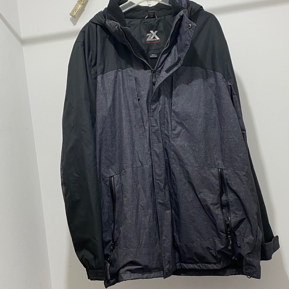 ZeroXposur Men's Black and Gray Performance Jacket